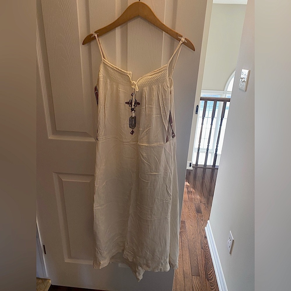 Roots linen dress